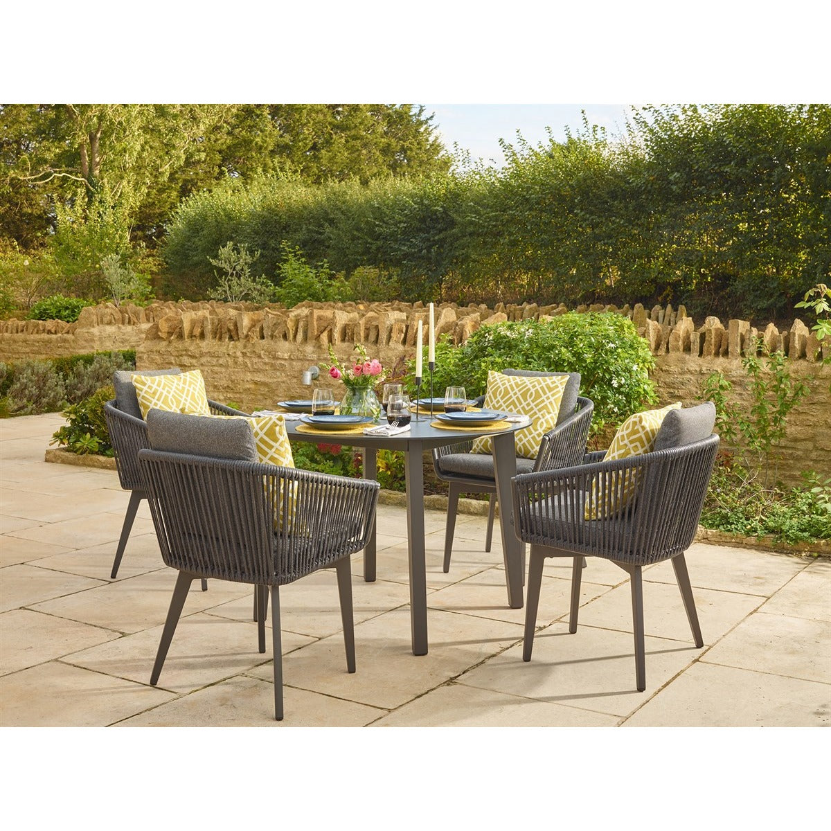 4 Seat Round Dining Set with Parasol & Basegarden