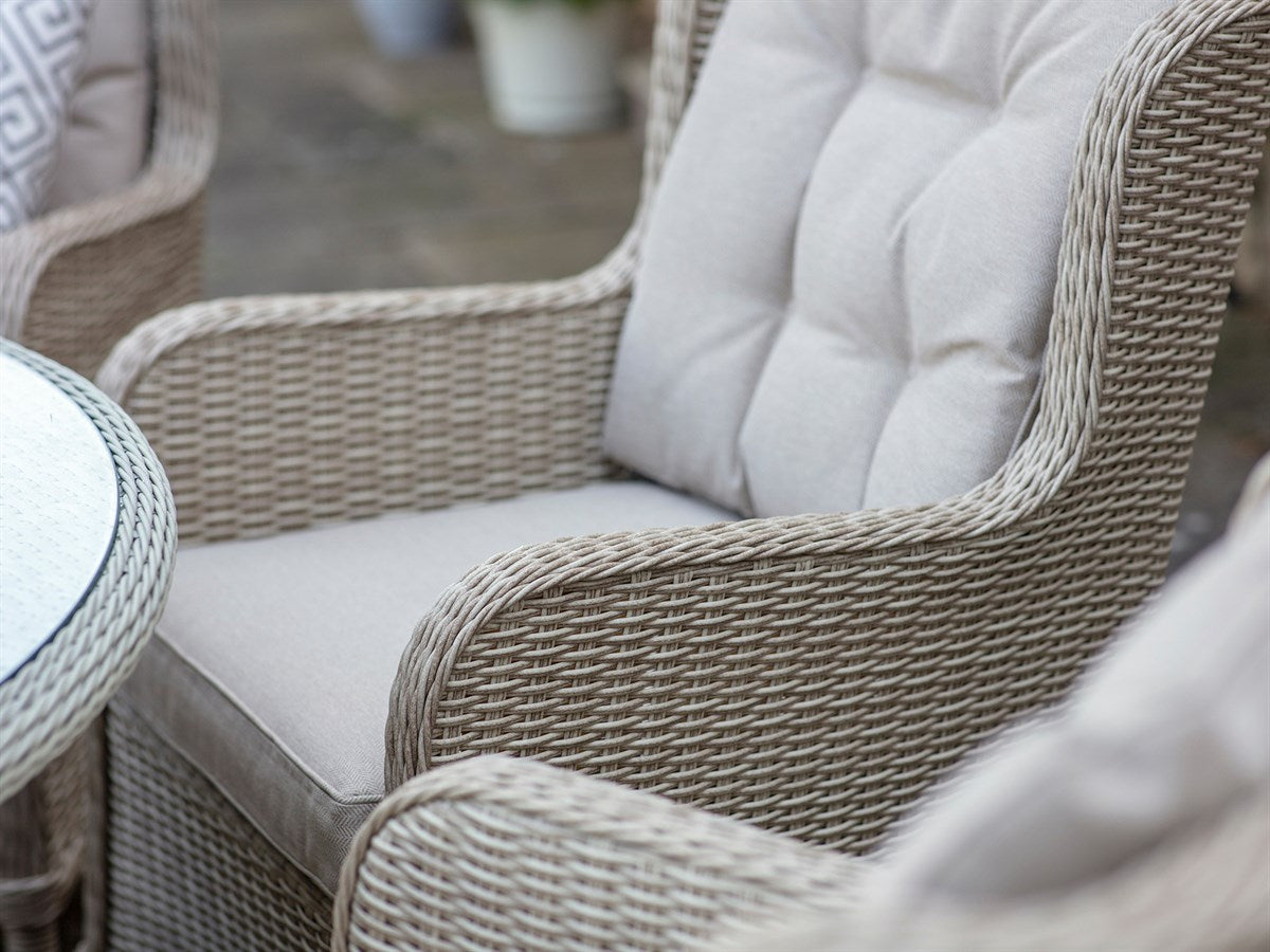 Sandstone Rattan 6 Seat Round Dining Set with Lazy Susan, Parasol & Basegarden