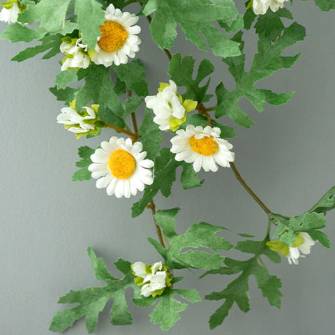 Artificial plant wall decoration small daisy pendant