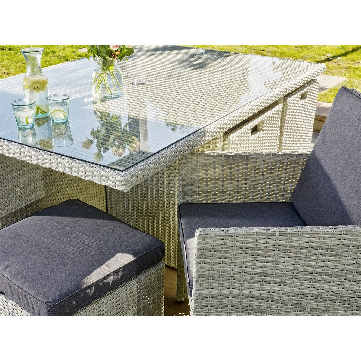 Cloud Rattan 6 Seater Cube Set with Stools / Footstoolsgarden