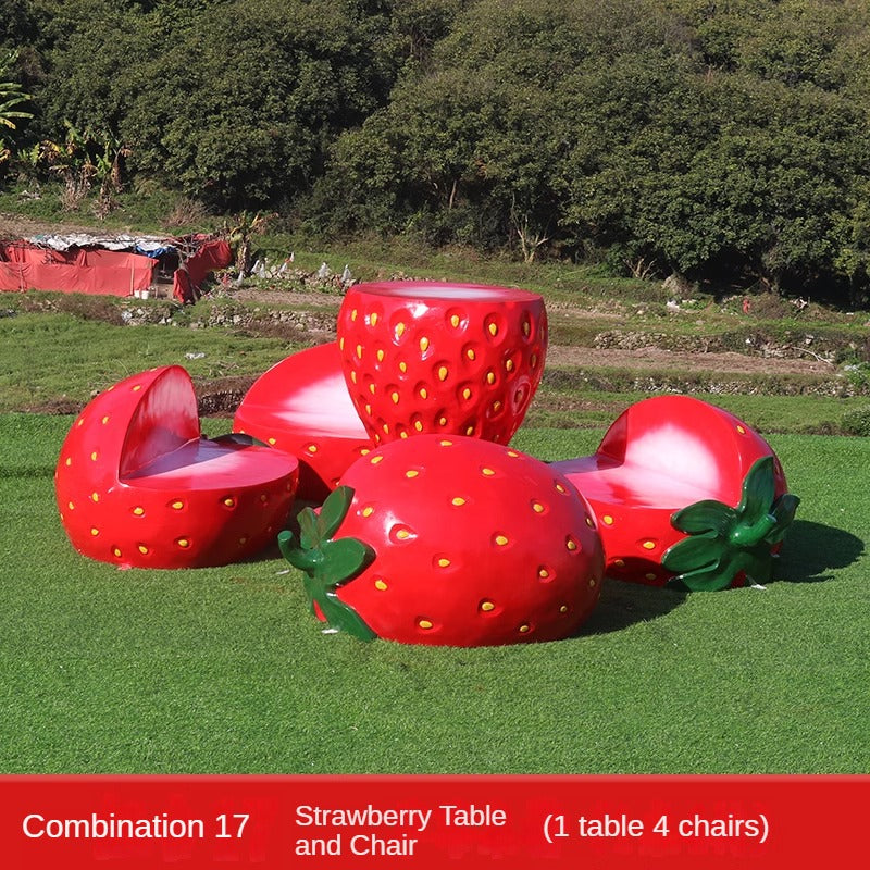 Strawberry model fruit sculpture orchard decorationgarden