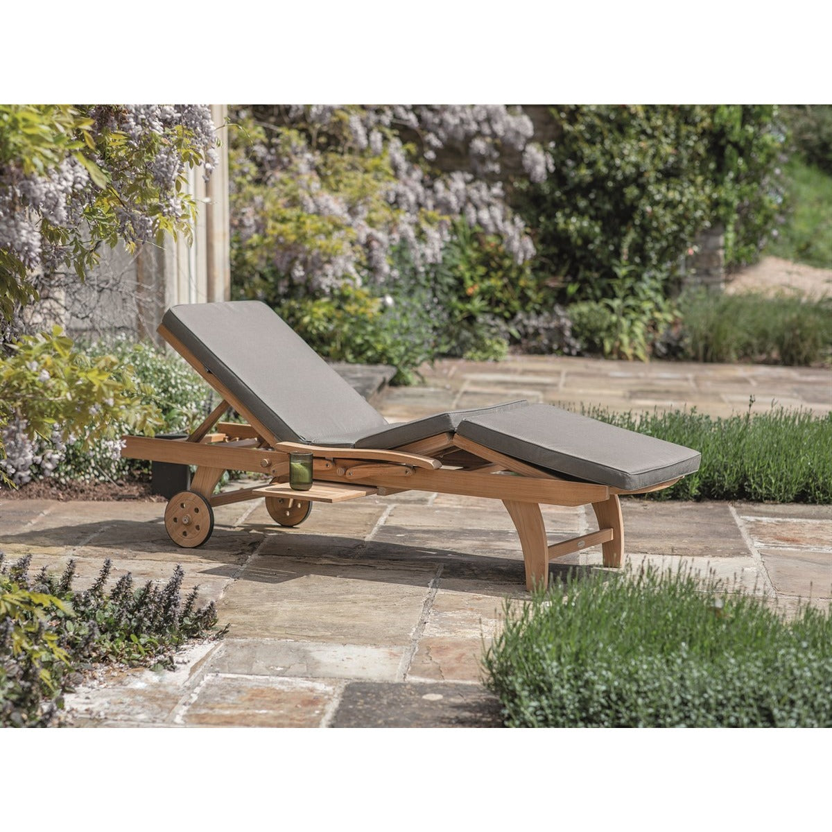 Teak Lounger with Side Tablegarden