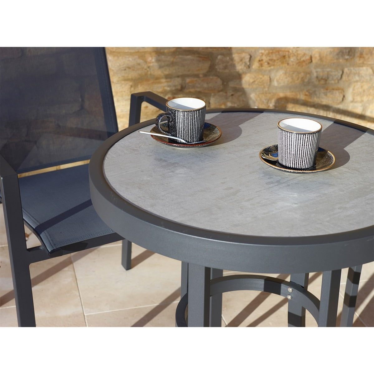 Textilene Round Bistro Table Set with 2 Armchairsgarden