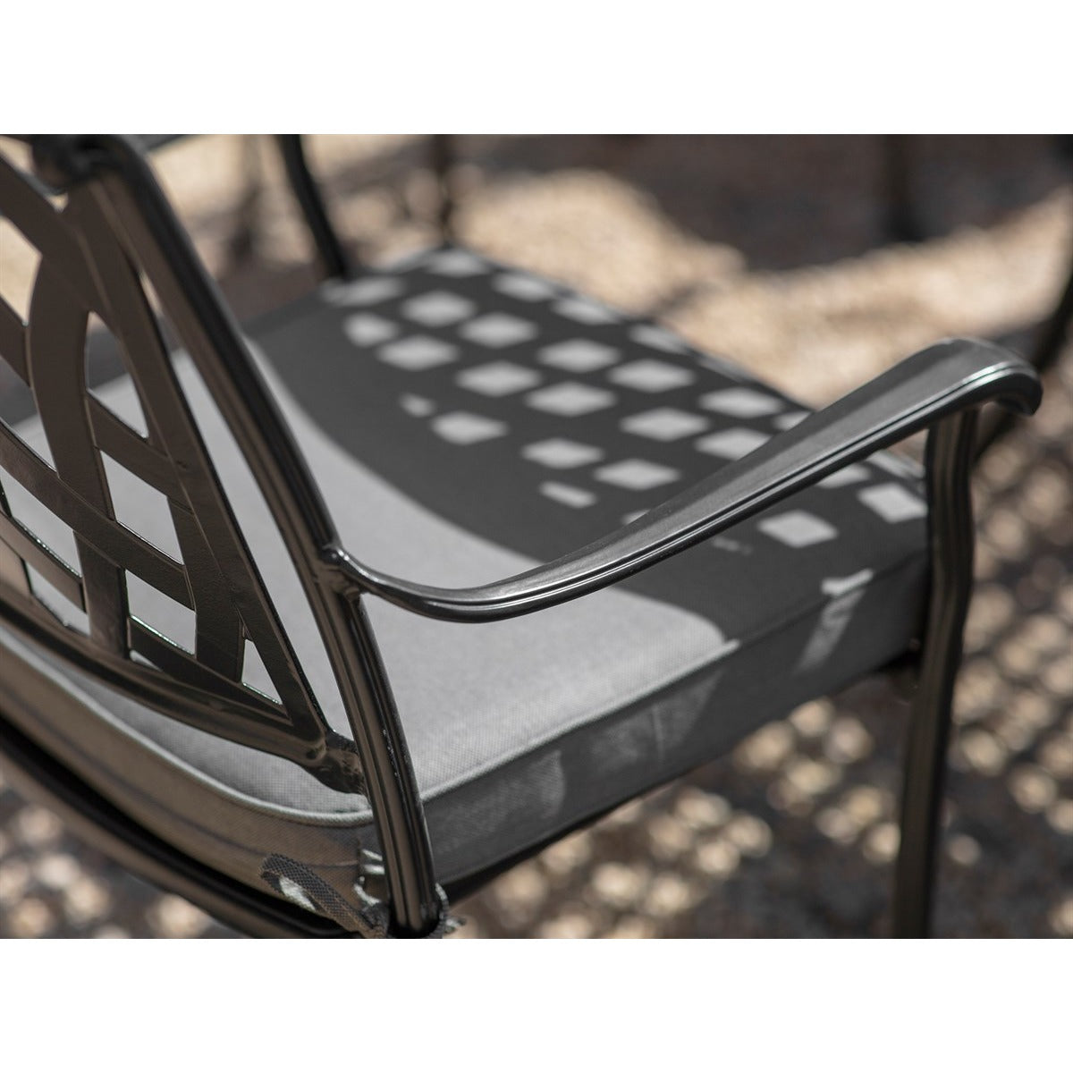 Black Cast Aluminium 6 Seat Elliptical Dining Setgarden