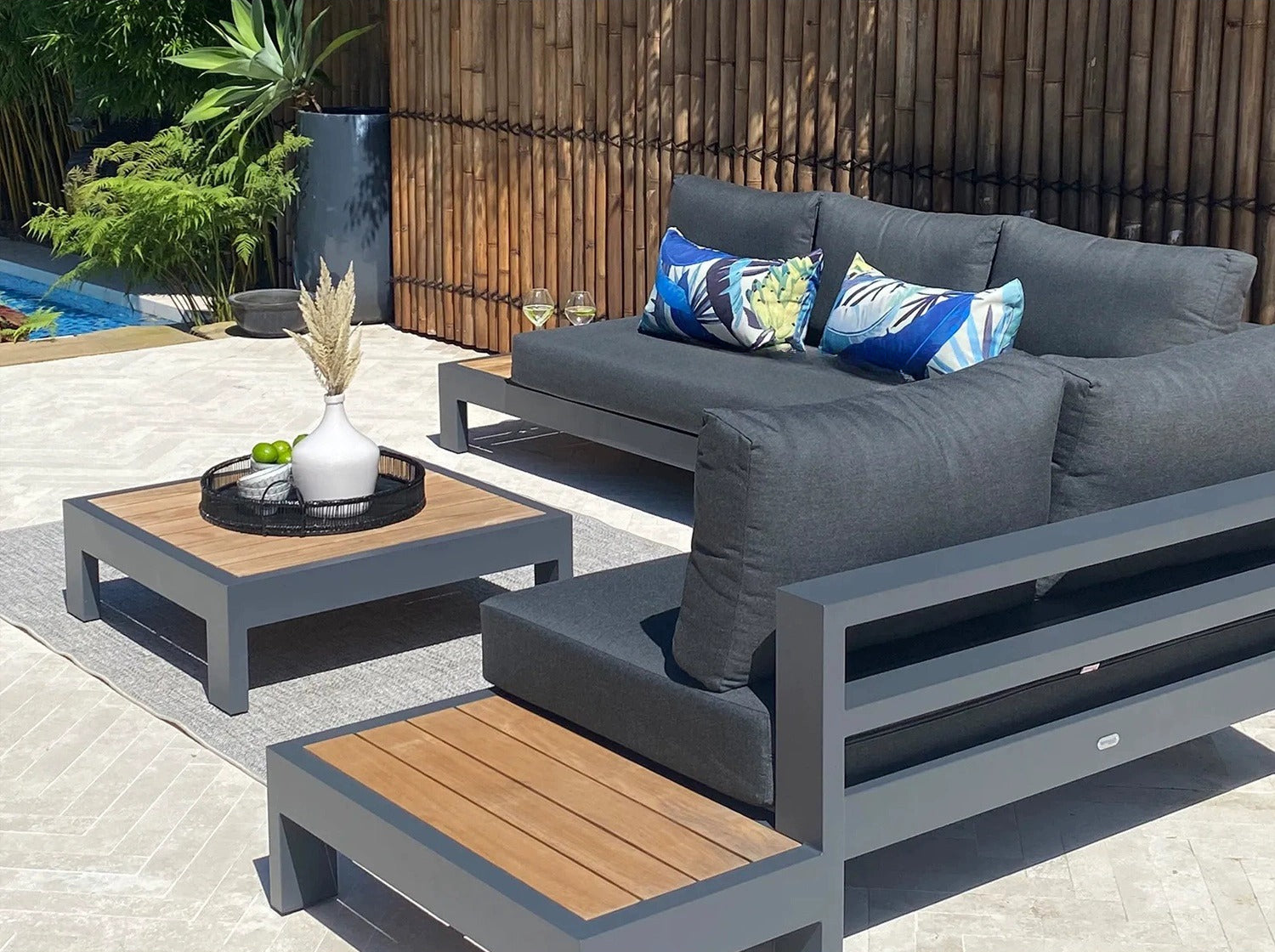 Nordic Garden Sofa Waterproof and Sunscreen Combination Furnituregarden